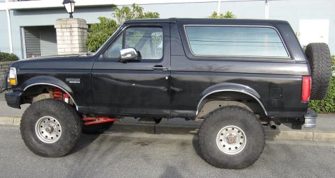 1992 Ford Bronco - Driver Side