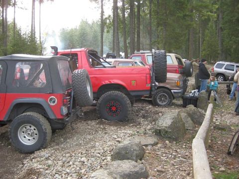 1992 Ford Bronco - Camping