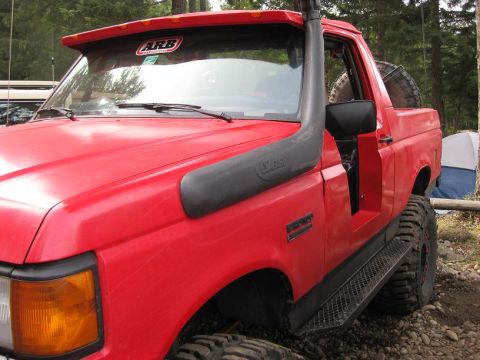 1992 Ford Bronco - TripleSix