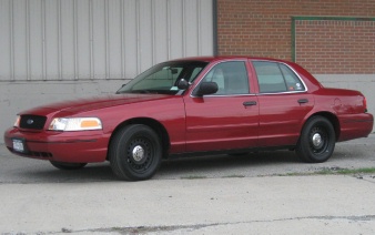 2000 Ford Crown Victoria photo