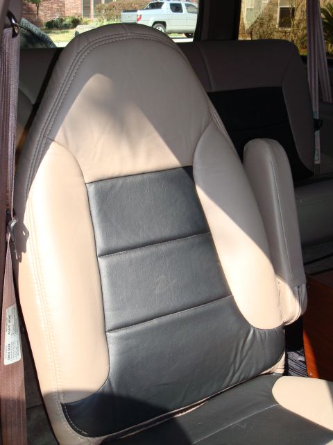 1996 Ford Bronco photo