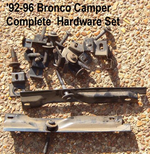 1983 Ford Bronco - '92-96 Bronco Camper Hardware Set 5 long bolts 10 short bolts 2 large clips (1L F2TZ9829071B; 1R F2TZ9829070B) 4 small L clips; 4R ________…