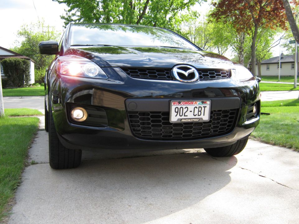 Black 2007 Mazda CX-7 front view with Wisconsin license plate 902-CBT