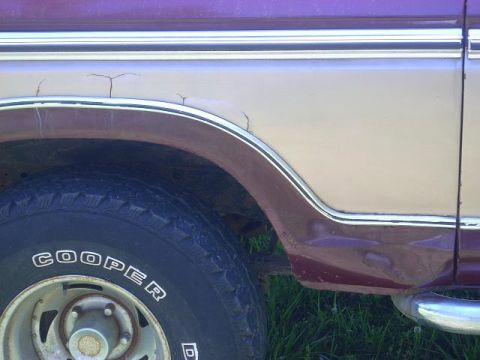 1979 Ford Bronco - only damage on the whole truck