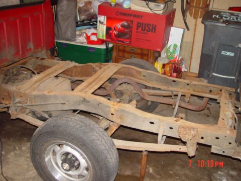 1989 Ford Ranger - rear part of the frame, I cleaned it and check for damage.
