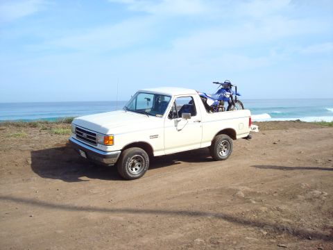 1990 Ford Bronco photo
