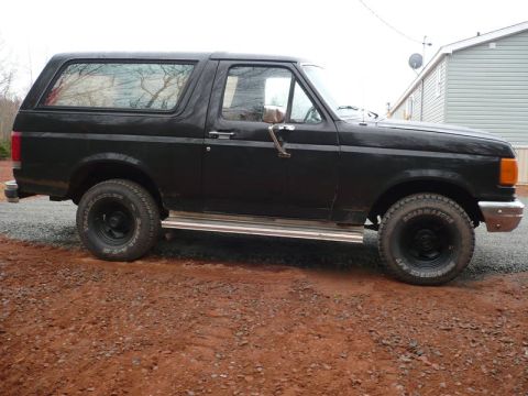 1987 Ford Bronco photo