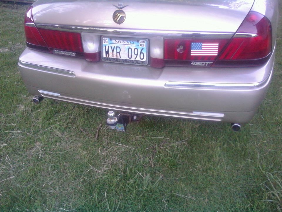 2000 Mercury Grand Marquis rear with Kansas license plate WYR 096 and trailer hitch
