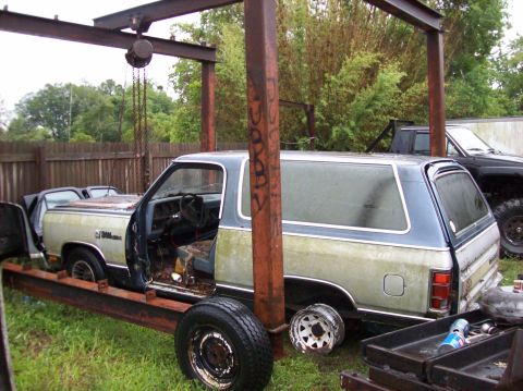 1988 Dodge Power Ram photo