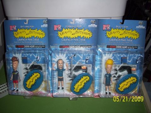 1991 Ford Bronco - Beavis and Butt-Head action figures are displayed in their original packaging, dated 05/21/2009.