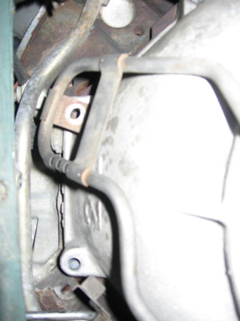 1990 Ford Bronco - Tranny bolt locations