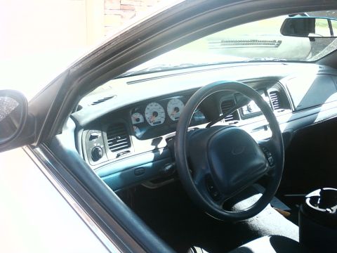 1998 Ford Crown Victoria - Day Shot 2