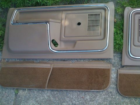 1985 Ford F-150 - 80/86 Saddle Tan Door Panels and Map Pockets