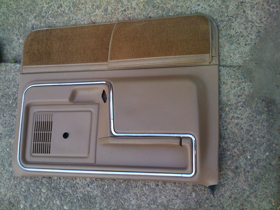 80/86 Saddle Tan Door Panels and Map Pockets