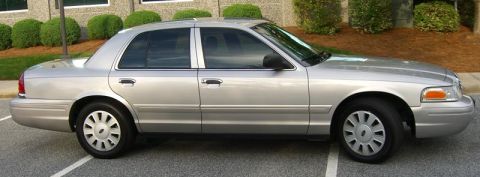 2006 Ford Crown Victoria photo