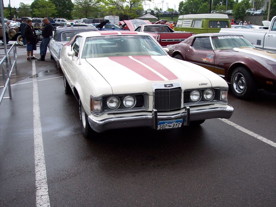 White 1972 Mercury Cougar XR-7 with red stripes, front view