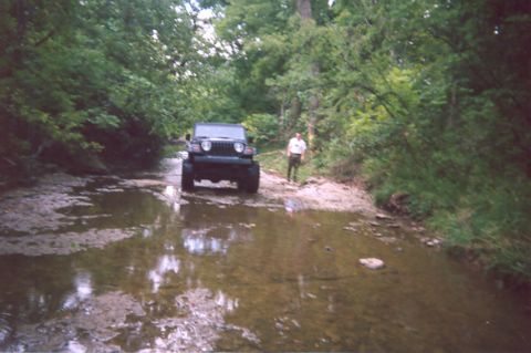 1982 Ford Bronco - my friend i went wheelin with -Ryan- 4" of lift with 33" MT Baja Claws