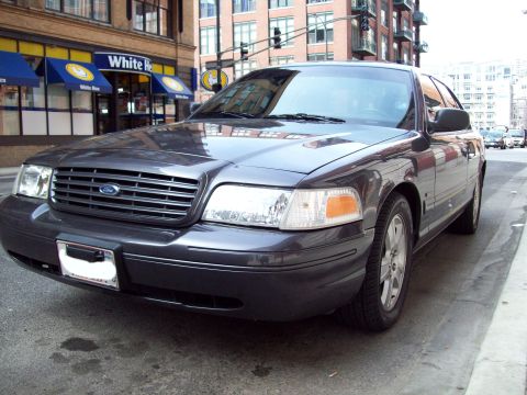2004 Ford Crown Victoria - 2004 Ford Crown Victoria LX Sport