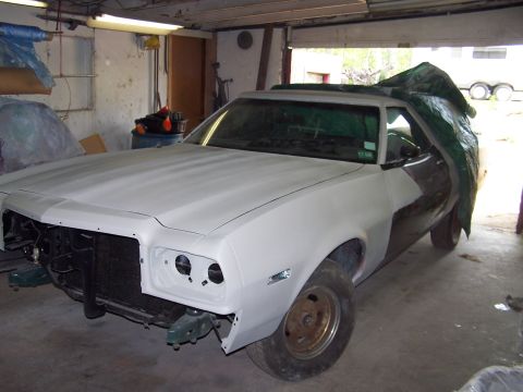 1975 Ford Ranchero - This 1975 Ford Ranchero is undergoing restoration work inside a garage.