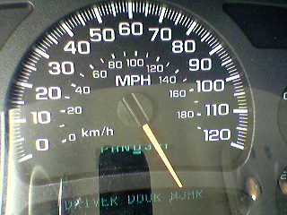 2002 Lincoln Town Car photo