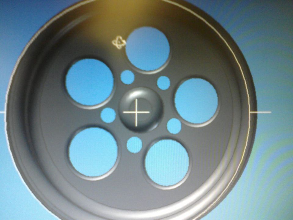 Close-up rendering of a circular pulley or wheel with crosshair overlay