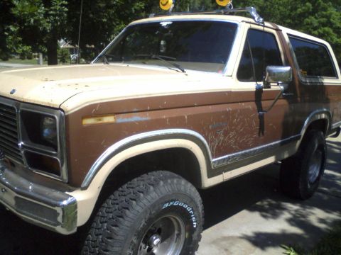 1986 Ford Bronco - posted it on my school computer