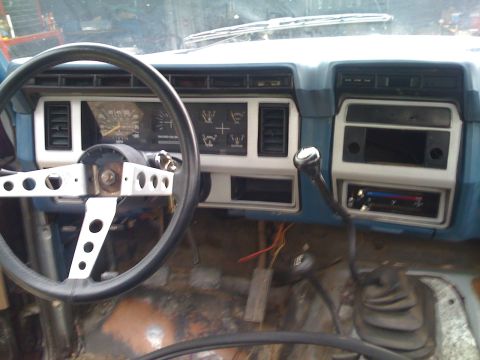 1985 Ford F-150 - 79 Mustang Steering Wheel and XLS Bezels