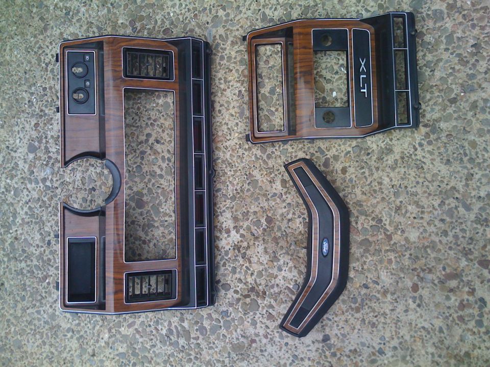 80/86 Rose Wood Bezels and Steering Wheel Cover