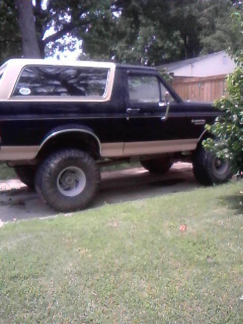 1990 Ford Bronco photo