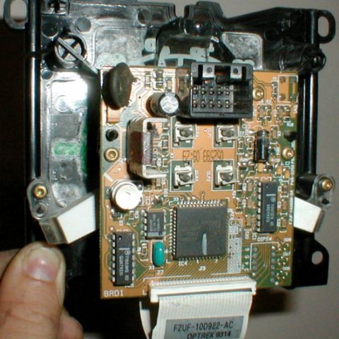 1983 Ford Bronco - PSOM '92 Note the empty pads in the lower R corner where the DIP switches would be if this was a digital-display PSOM. [url=https://modulem…