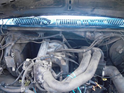 1986 Ford Bronco - The only thing that is still Crown Vic.... The Block, heads, and oil pan / pump