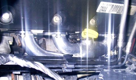 2000 Mercury Marquis - Driver side shorty header installed with stage 8 bolts.