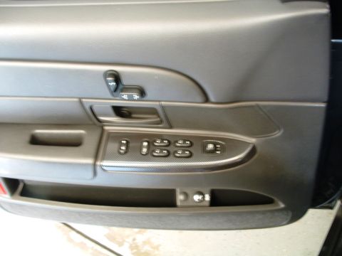 2004 Ford Crown Victoria - 2004 Ford Crown Victoria LX Sport-Carbon Fiber Door trim