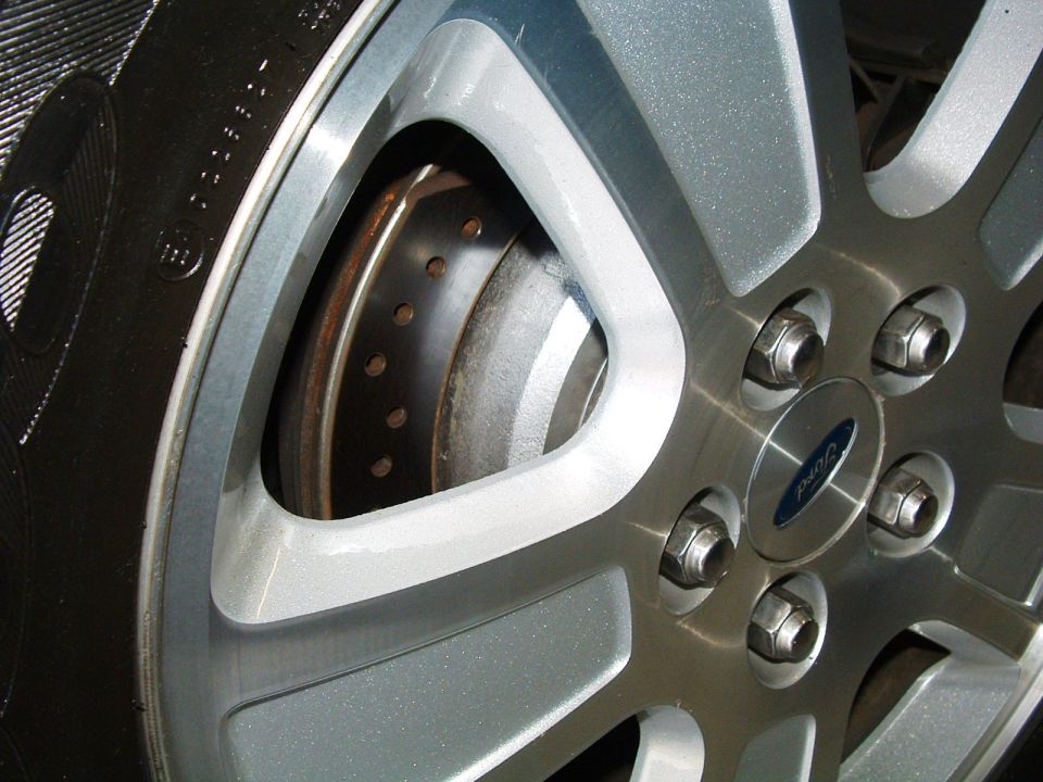 2004 Ford Crown Victoria LX Sport-Drilled & Slotted Brake Rotors