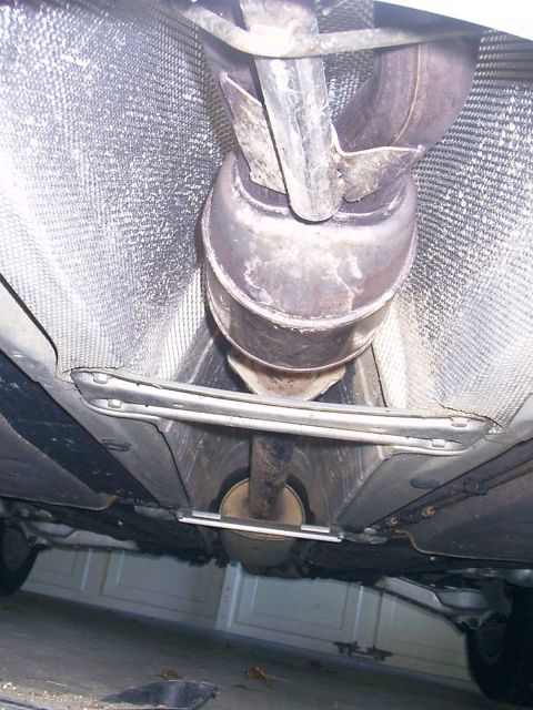 2002 Volvo S80 - Wouldn't it be better to have a driveshaft in here?
