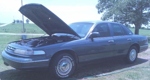 1997 Ford Crown Victoria photo