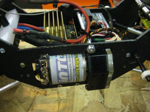 2010 Ford Pickup - The photo shows the internal electronics and motor of a remote-controlled vehicle, not a 2010 Ford Pickup.