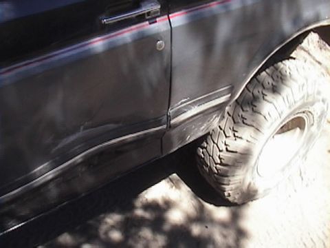 1990 Ford Bronco - just a little bit of my body damage
