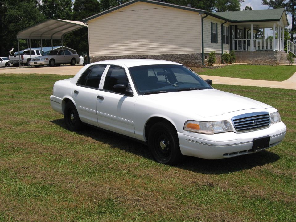 1999 Ford Crown Victoria “concreteman”
