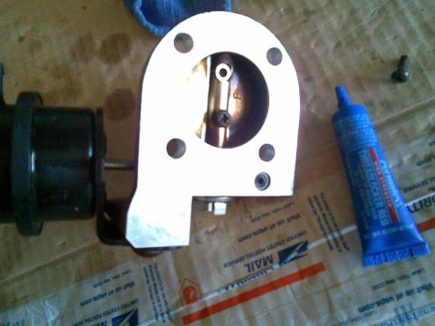 1996 BMW Z3 - luckily i noticed that the screws holding the butterfly were loose before mounting the bypass
