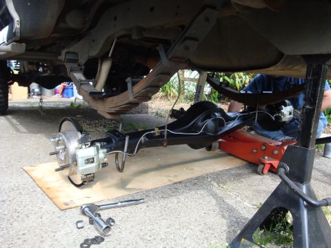 1989 Ford Bronco - 9" going in