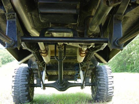 1983 Ford Bronco - Underside View, Lot's of custom parts.