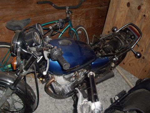 1981 Yamaha XS400-2 photo