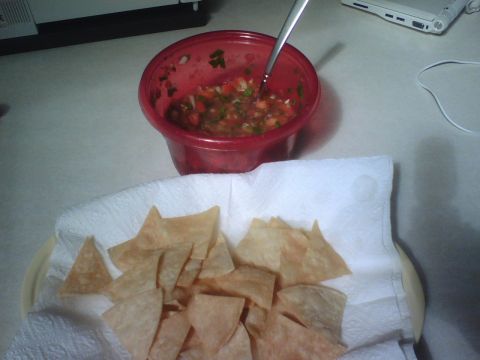 1984 Ford Bronco - Tortilla chips and salsa are ready to be served.