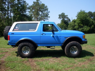 1991 Ford Bronco photo