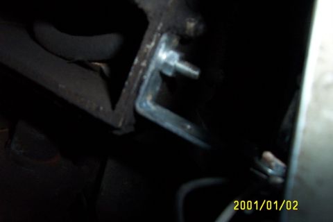 1992 Mercury Grand Marquis - Another look at the L-bracket.