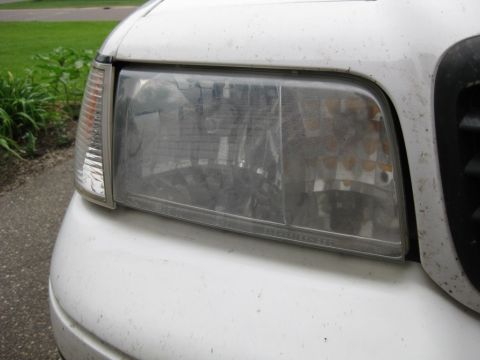 2000 Ford Crown Victoria photo