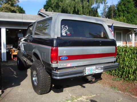 1989 Ford Bronco - Put the tires on too