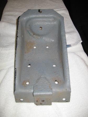 1993 Ford Bronco - This is a metal bracket, not a 1993 Ford Bronco part.