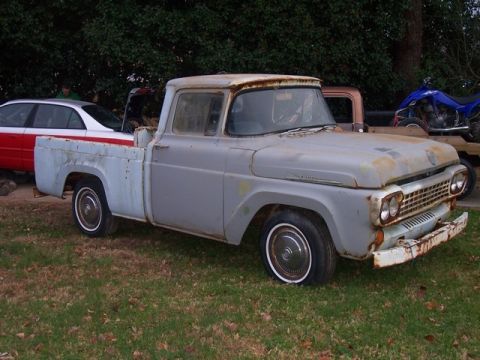 1958 Ford F-100 - first at the house